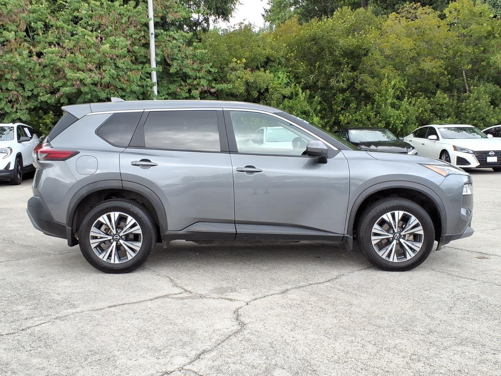 Used 2023 Gun Metallic Nissan SV image 6