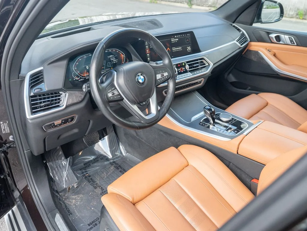 Used 2022 Brown BMW xDrive40i image 12