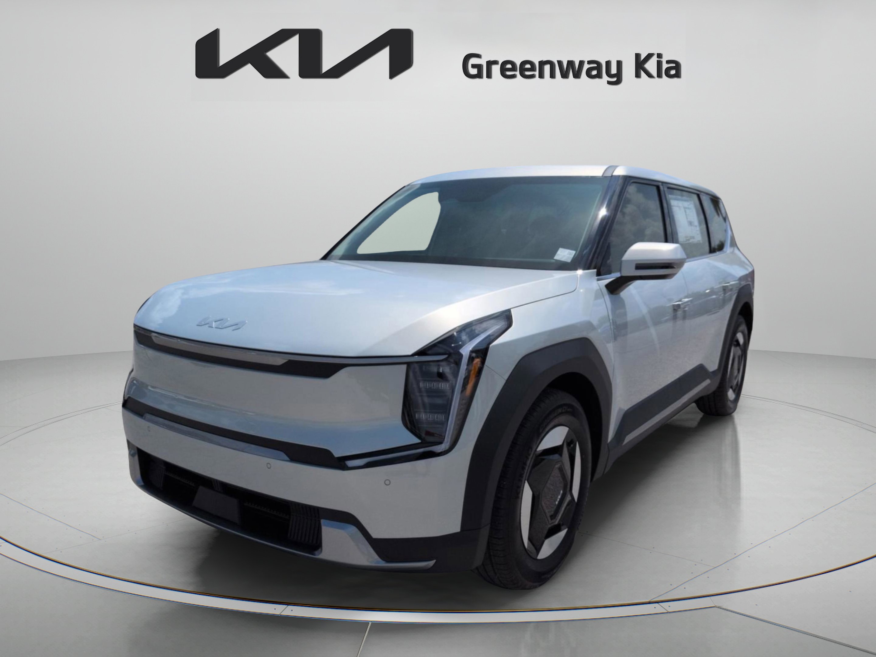 New 2026 Ivory Silver Kia Light Long Range image 4