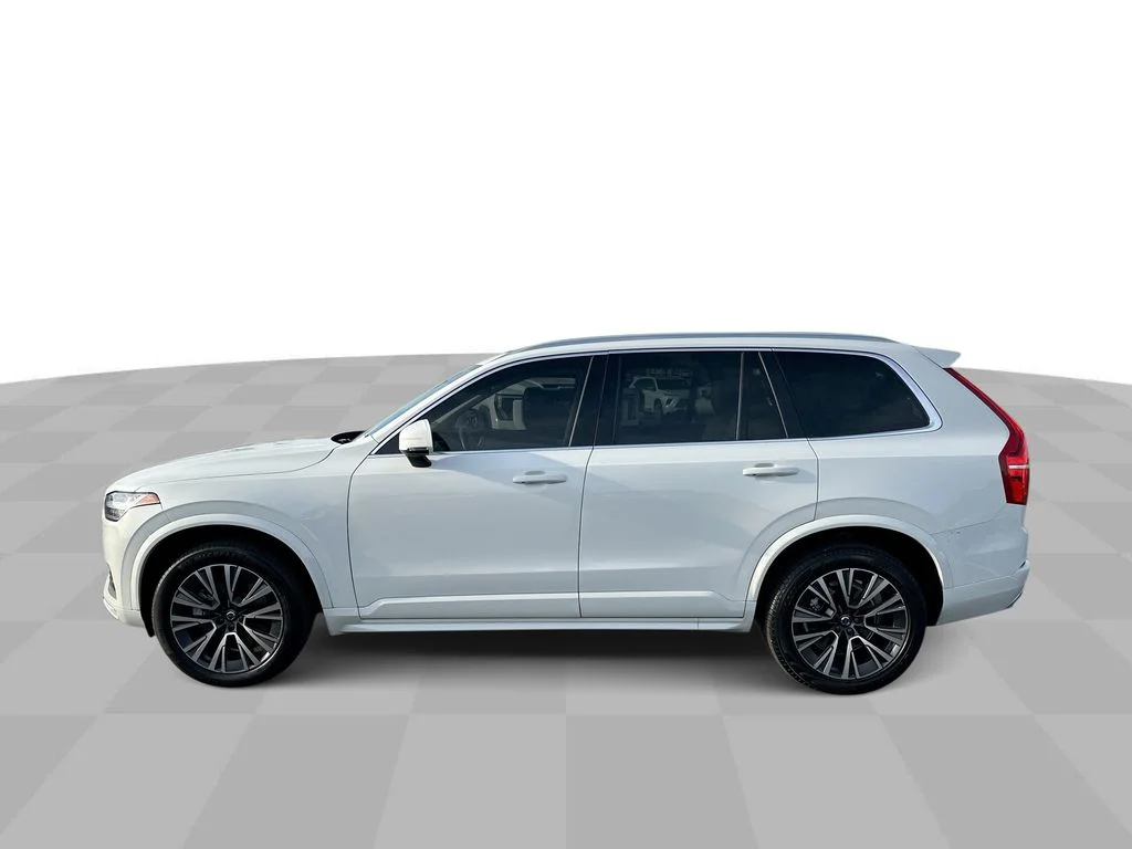 Used 2021 White Volvo T5 Momentum image 20