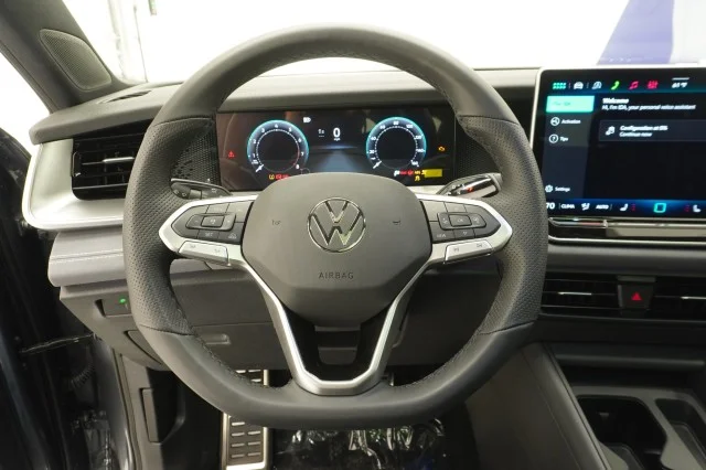 New 2026 Platinum Gray Metallic Volkswagen 2.0T SE R-Line Black image 22