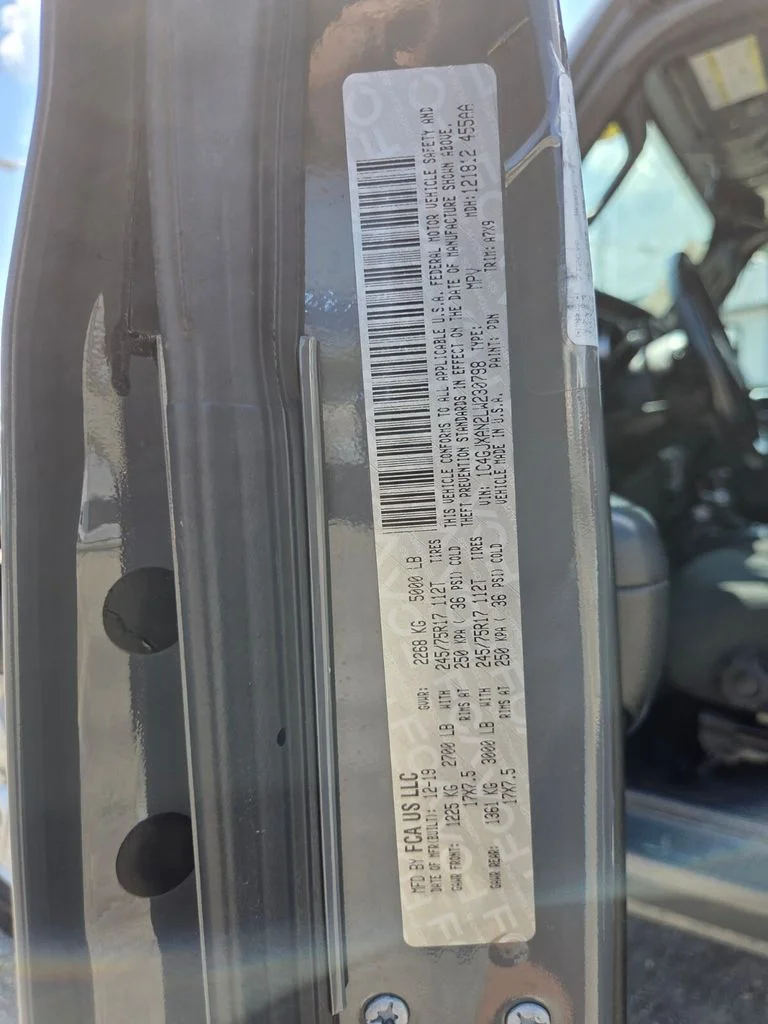 Used 2020 Gray Jeep Sport S image 28