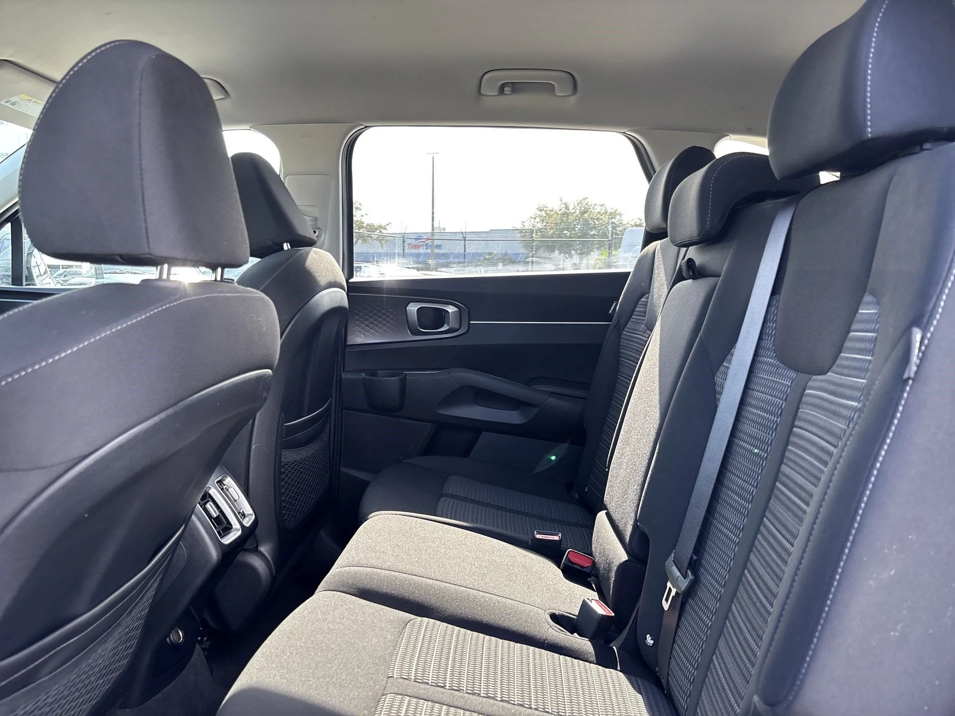Certified Used 2025 Everlasting Silver Kia LX image 22