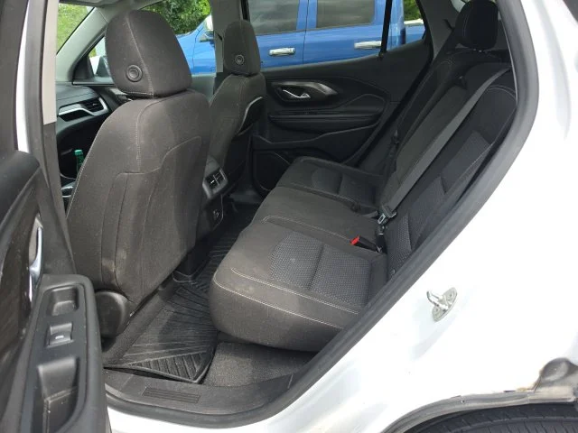 Used 2023 White GMC SLE image 6
