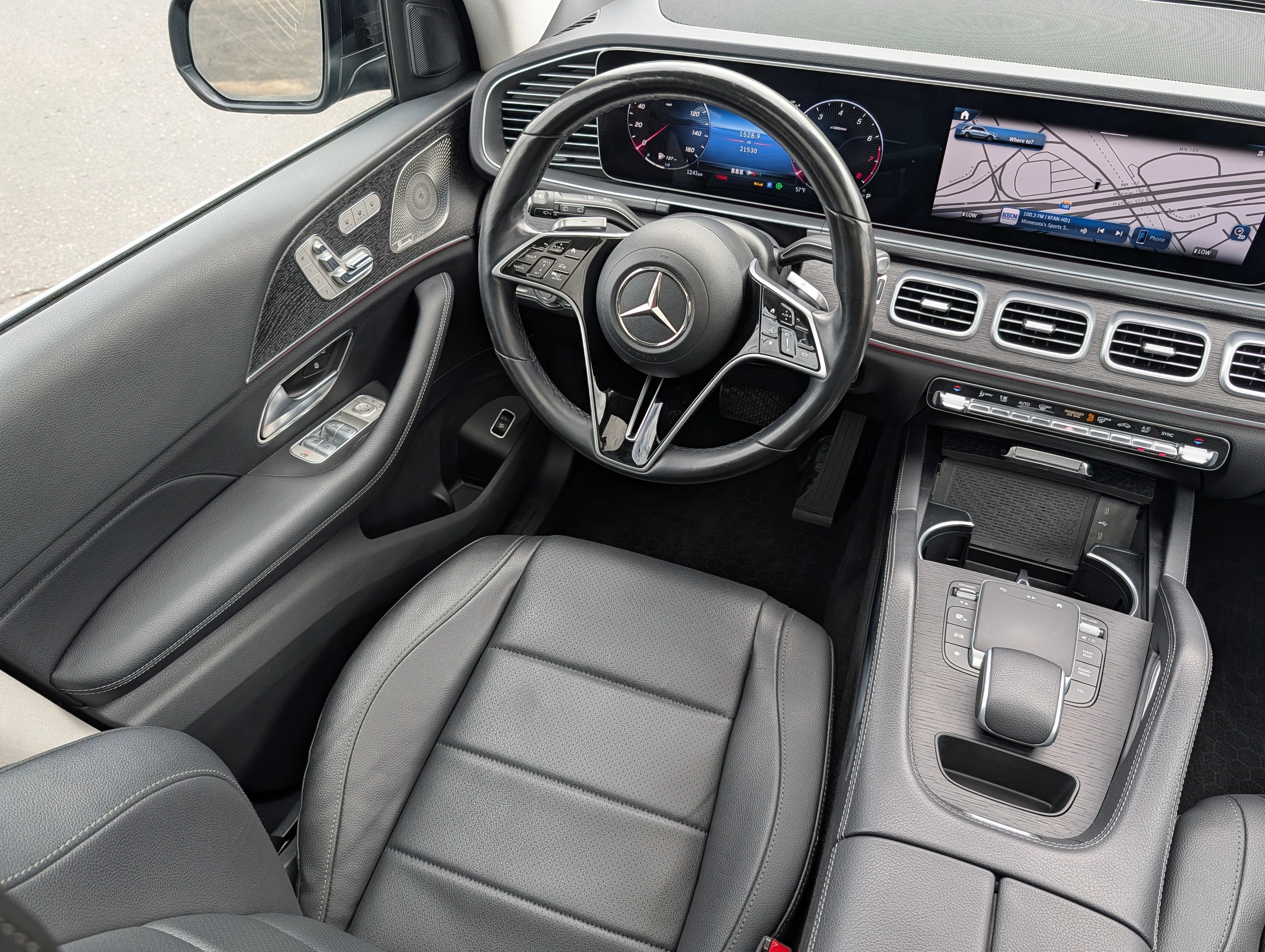 Used 2024 Black Mercedes-Benz GLE 450 image 10