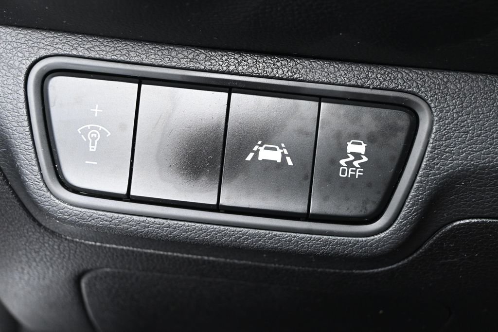 Certified Used 2019 Silky Silver Kia LXS image 31