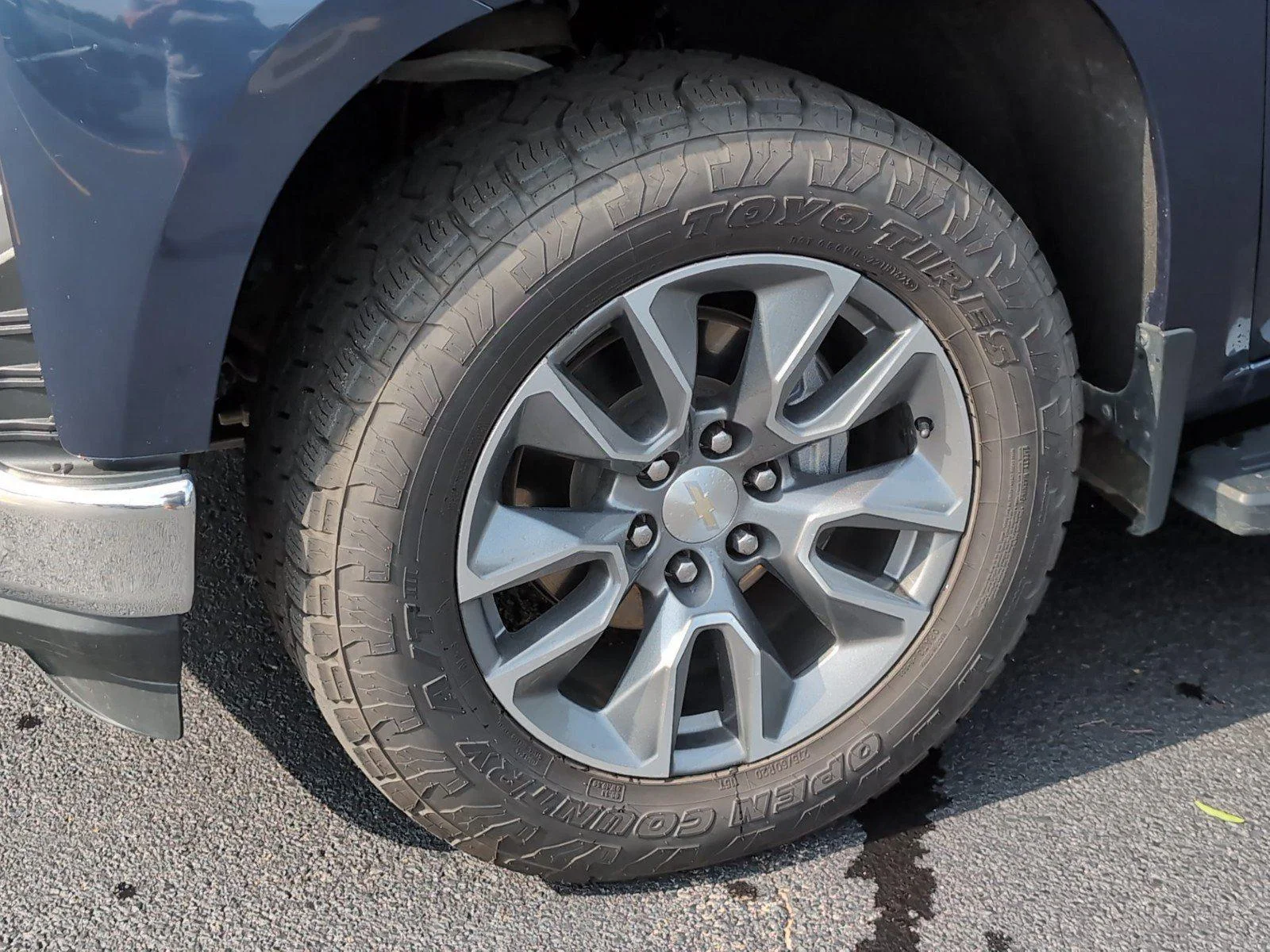 Used 2022 Northsky Blue Metallic Chevrolet LT image 11