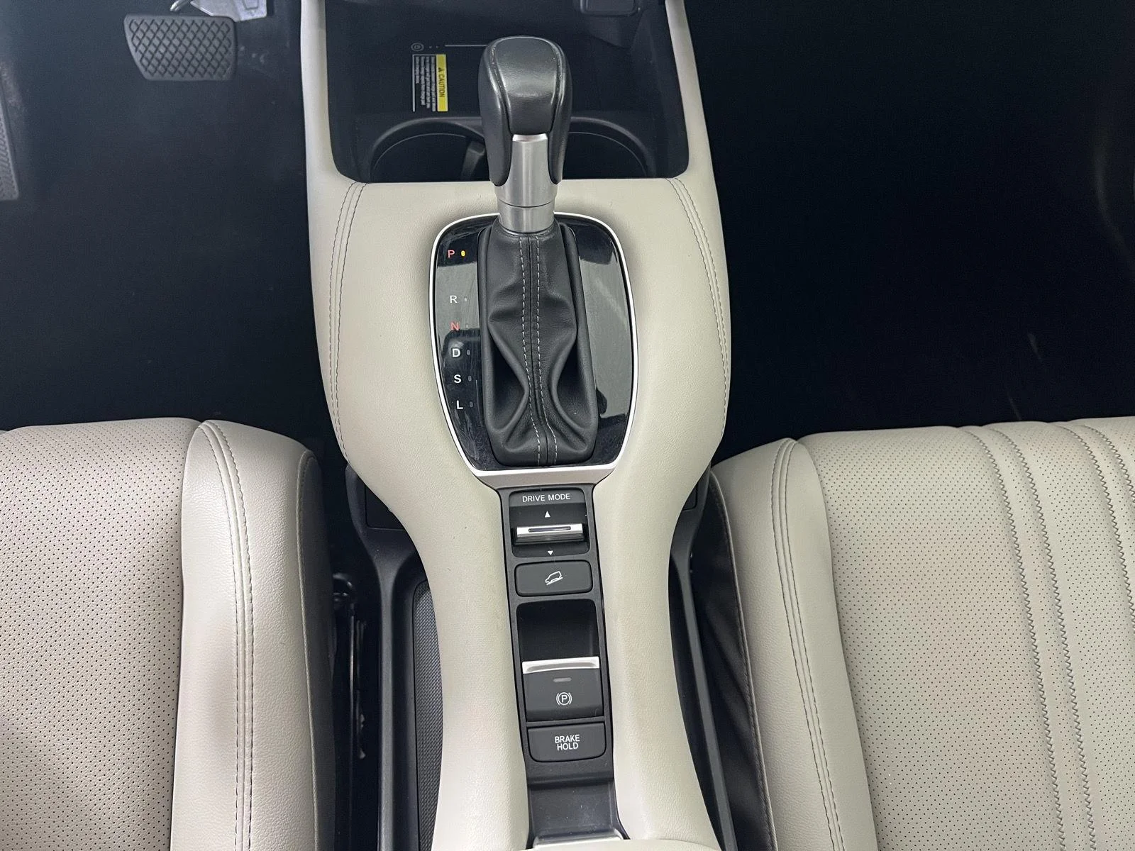 Used 2025 Gn Honda EX-L image 19