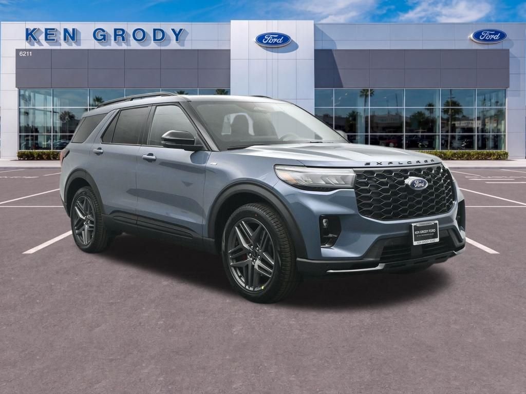 2026 Ford Explorer ST-LINE 4WD's photo
