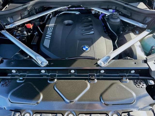 New 2026 Black BMW sDrive40i image 25