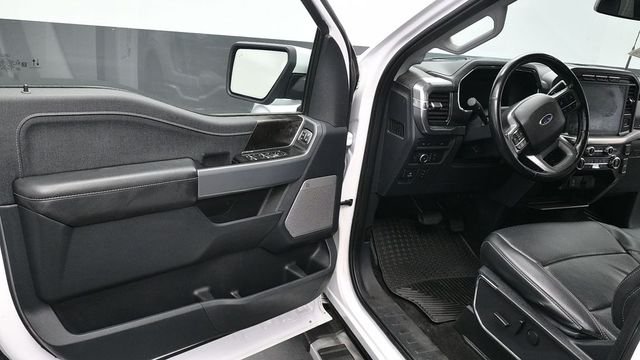 Used 2022 White Ford Lariat image 16