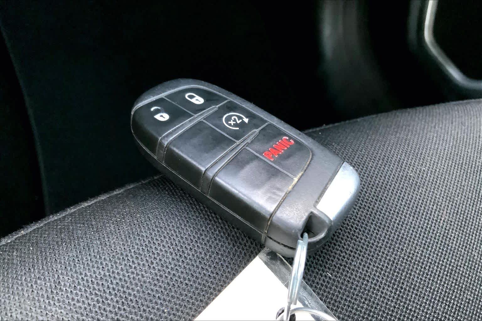 Used 2021 Graphite Gray Jeep Latitude image 15