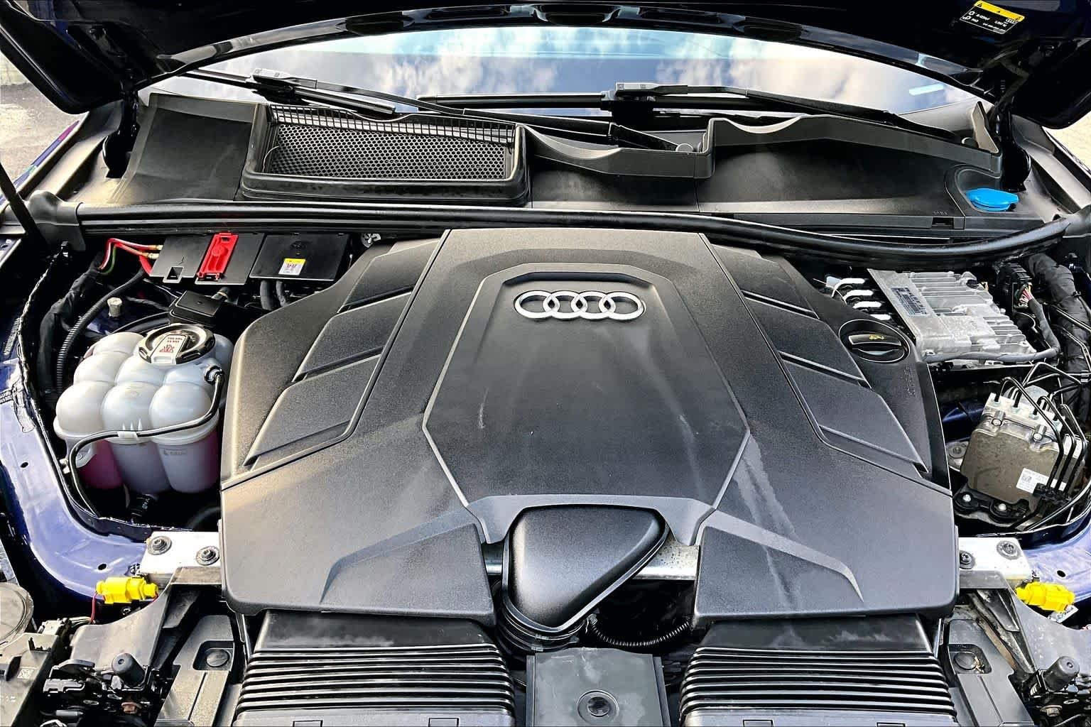 Used 2021 Navarra Blue Metallic Audi Prestige image 32