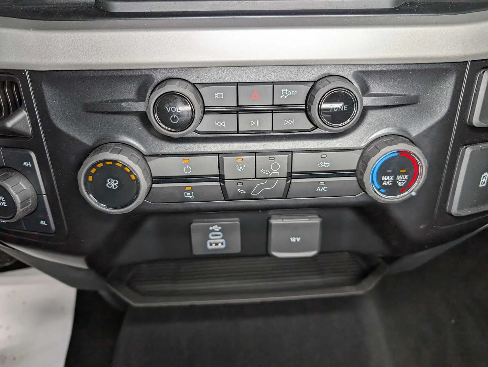 2025 Ford F-250 Super Duty XL - Photo 21