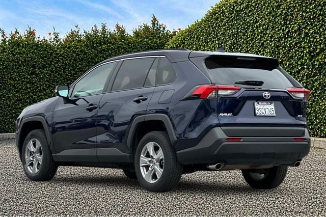 Certified Used 2025  Toyota XLE image 6