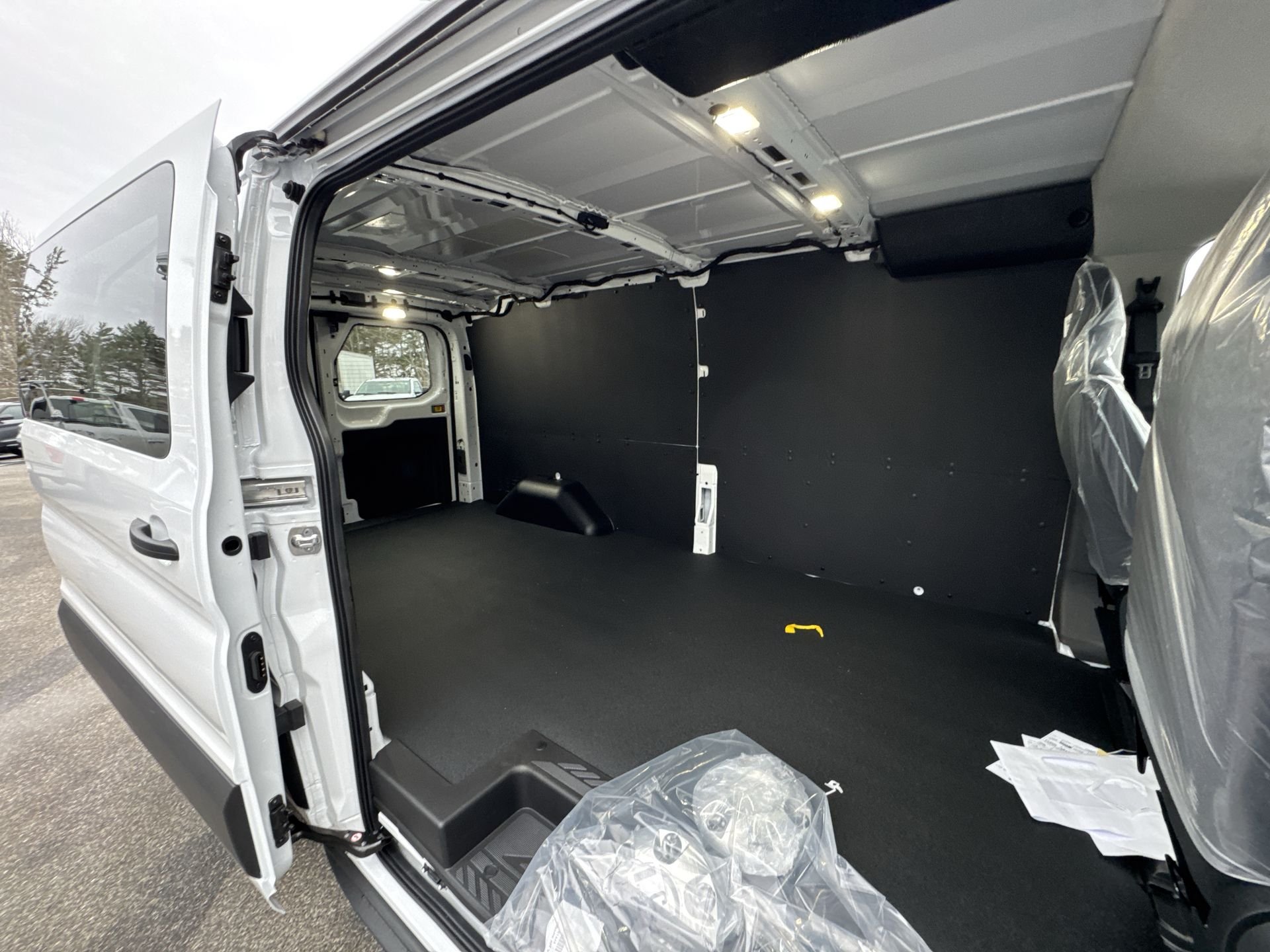 New 2026 Oxford White Ford Cargo Van image 6
