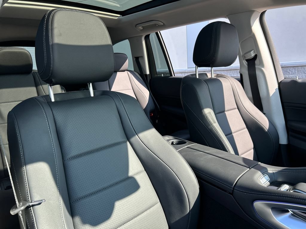 New 2026 MANUFAKTUR Alpine Grey Mercedes-Benz GLS 450 image 68