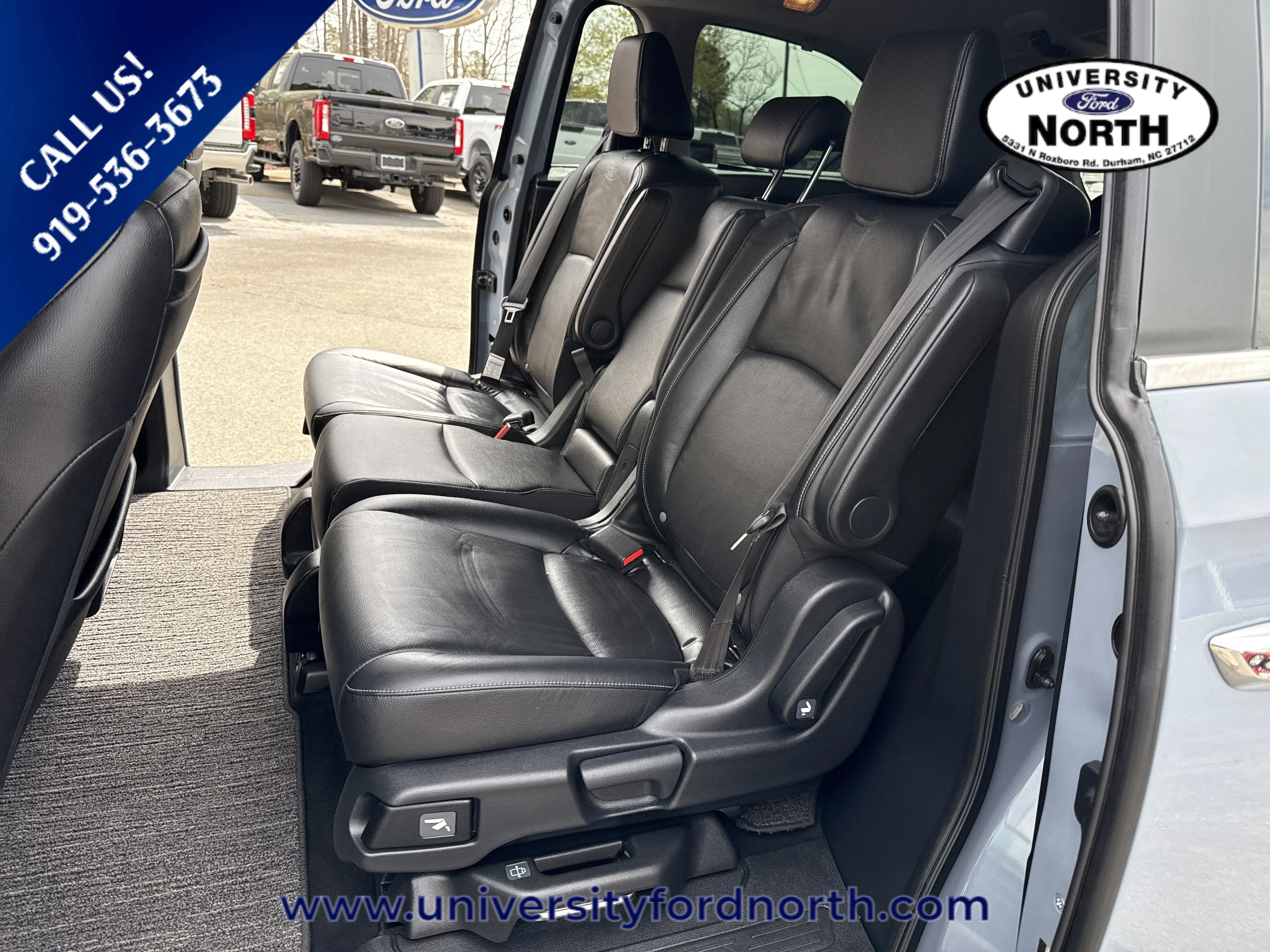 Used 2024 Sonic Gray Pearl Honda Touring image 32