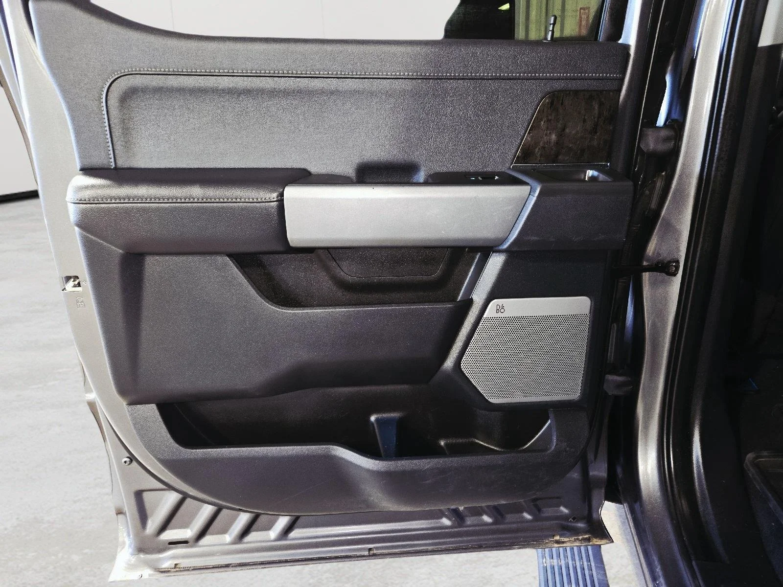 Used 2024 Carbonized Gray Ford Lariat image 59