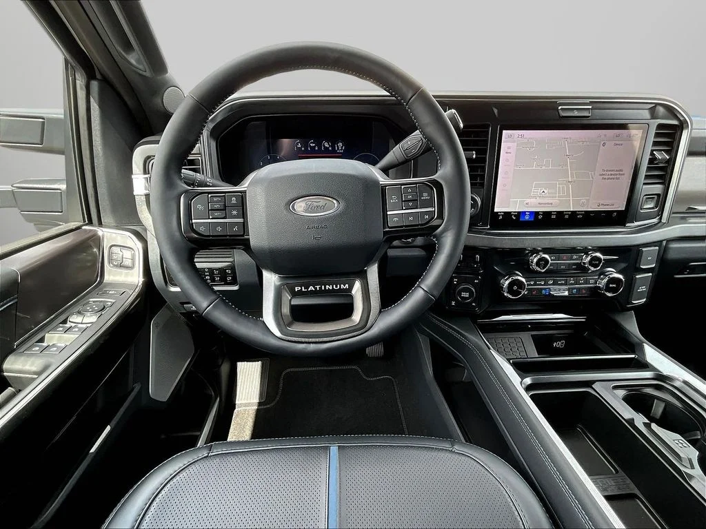 New 2026 Star White Metallic Tri-Coat Ford F-250® Platinum® image 18