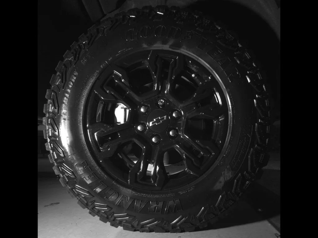New 2026 White Chevrolet ZR2 image 13