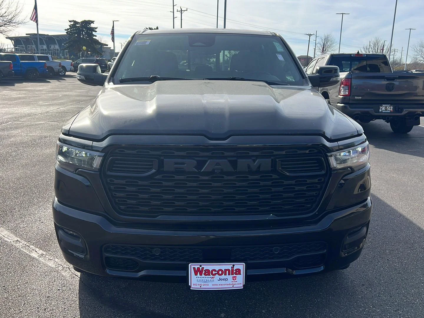 New 2026 Diamond Black Crystal Pearl-Coat Exterior Paint RAM Big Horn image 3