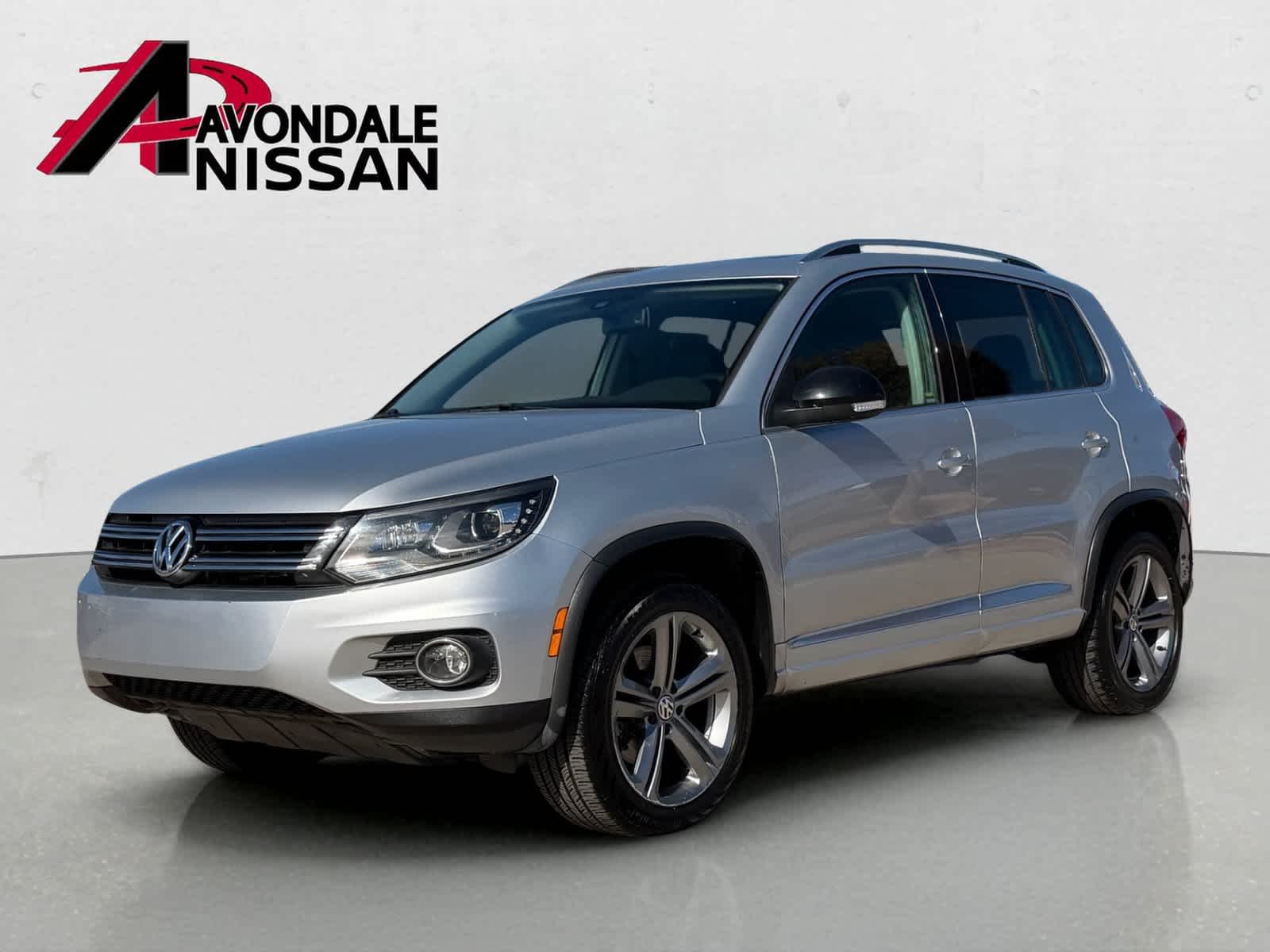 Used 2017 Volkswagen Tiguan Sport with VIN WVGTV7AX8HK018681 for sale in Avondale, AZ