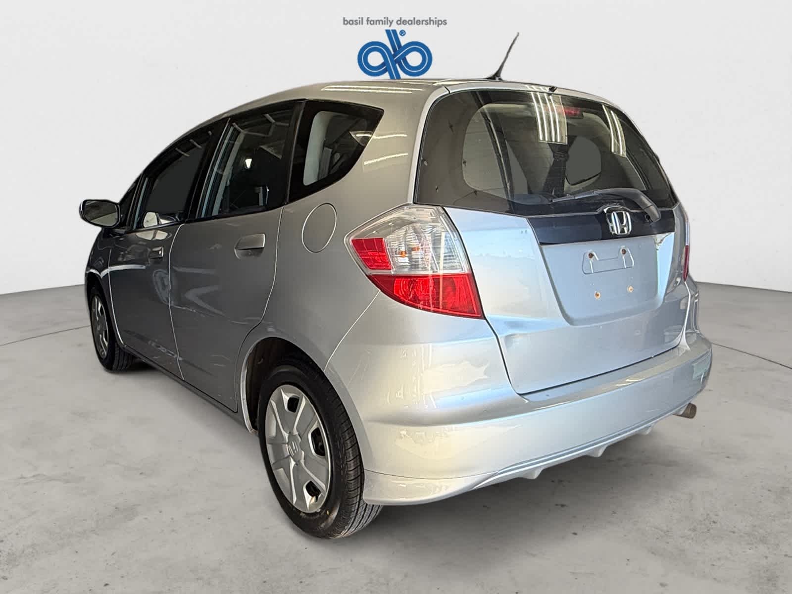 Used 2013 Taffeta White Honda  image 5