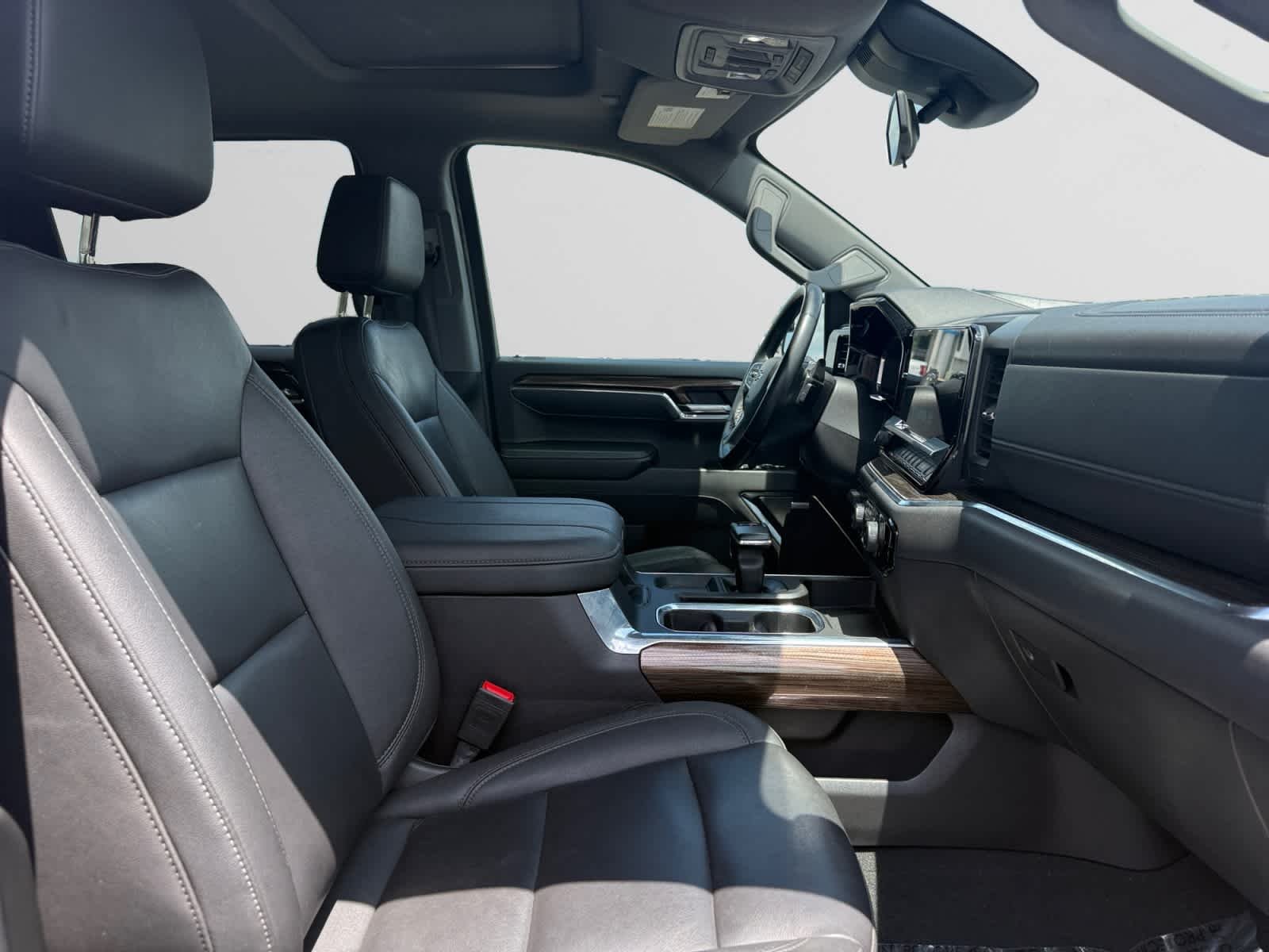 Used 2025 Sterling Gray Metallic Chevrolet LT Trail Boss image 15