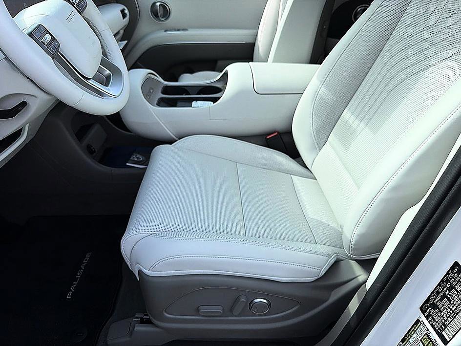 New 2026 Creamy White Pearl Hyundai SEL AWD image 9