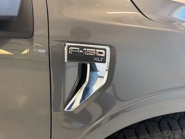 Used 2021 Gray Ford XLT image 10