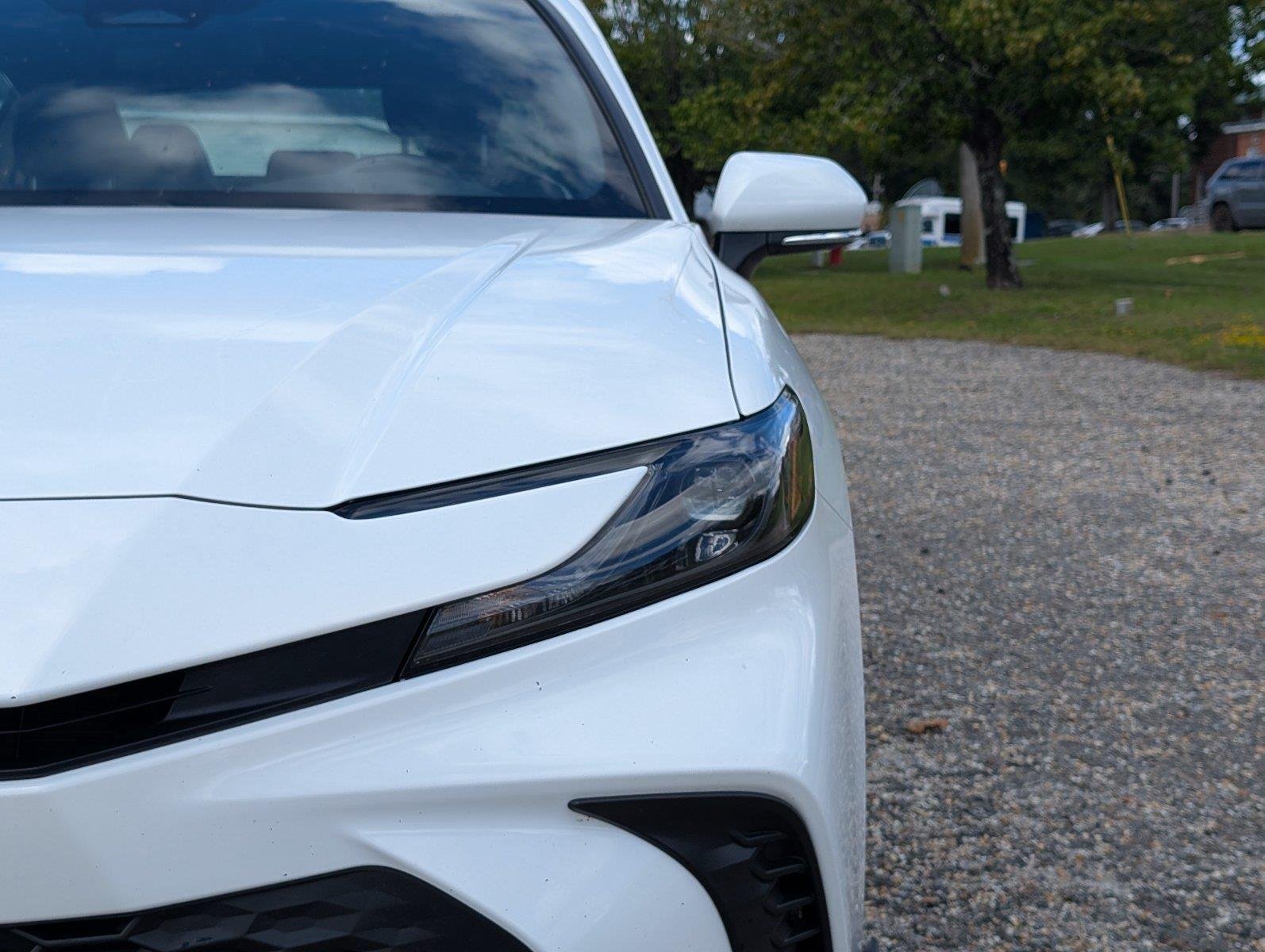 Used 2025 Ice Cap Toyota SE image 12