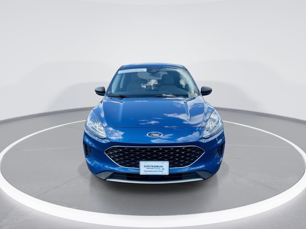 Used 2022 Blue Ford SE image 3