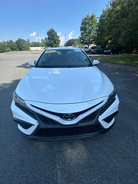 Used 2021 White Toyota SE image 8