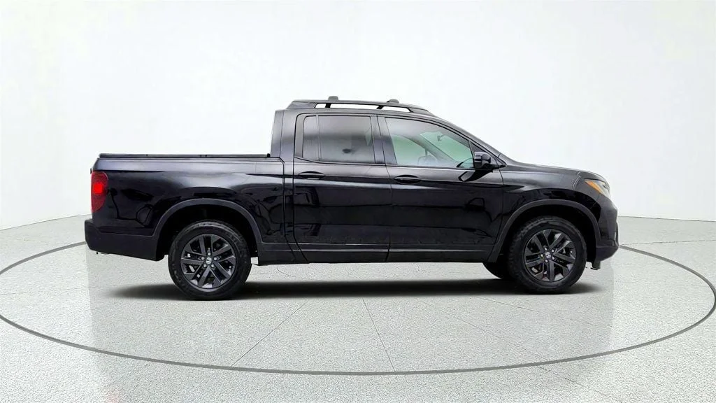 Used 2021 Crystal Black Pearl Honda Sport AWD w/ Tonneau Cover image 4