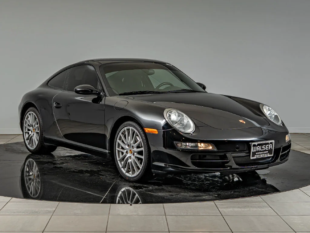 Used 2007 Black Porsche Carrera image 10