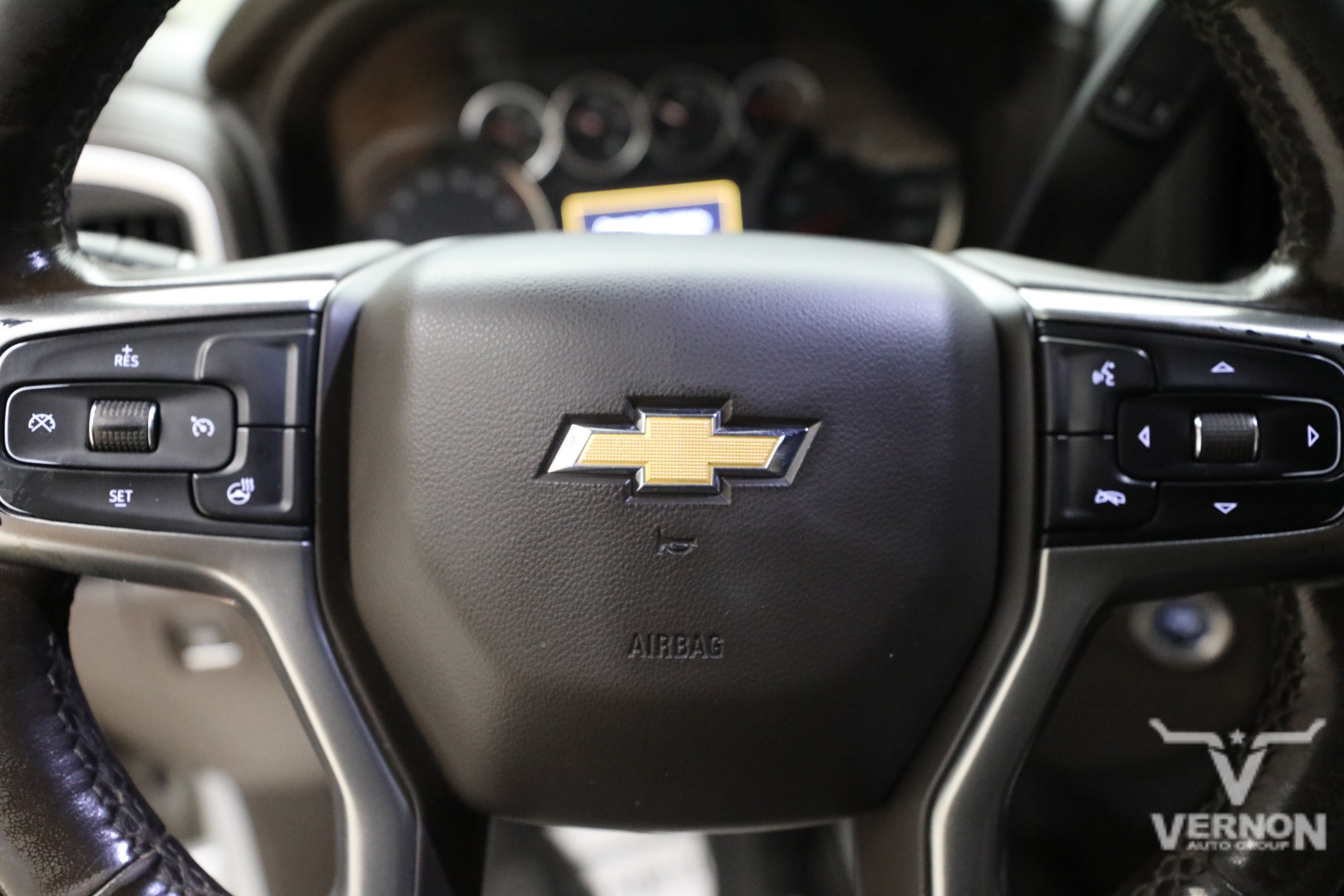 Used 2021 Silver Ice Metallic Chevrolet Y image 21
