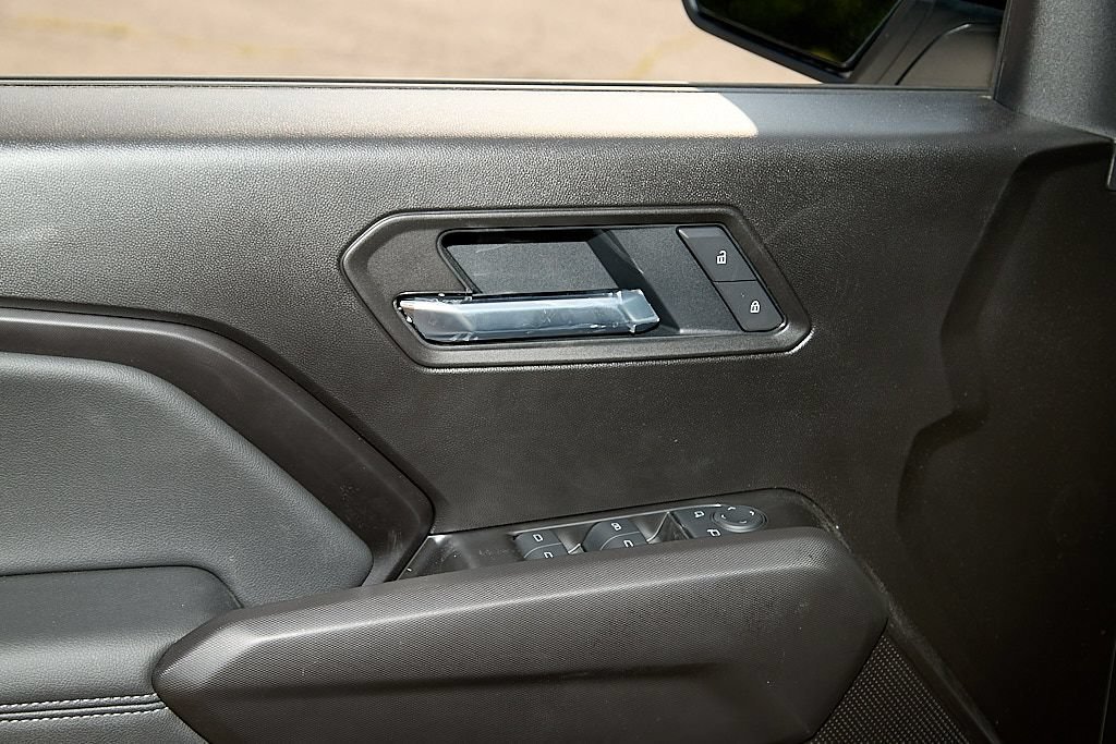 New 2026 Summit White GMC Elevation image 23