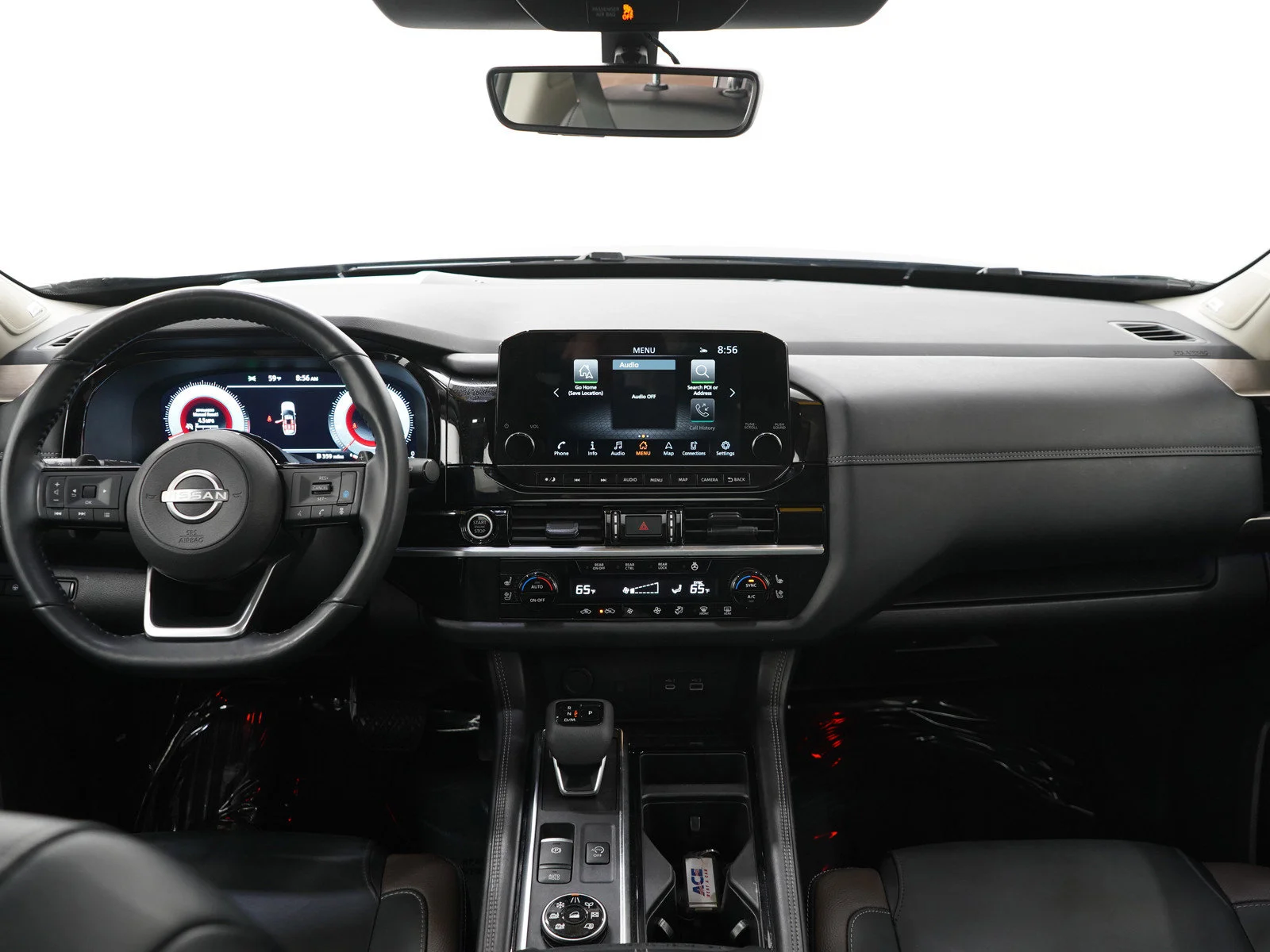 Used 2024 Super Black Nissan Platinum image 18