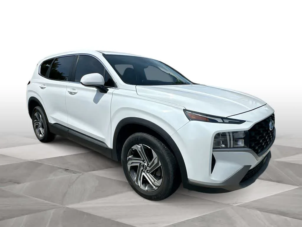 Used 2021 Hyundai Santa Fe SE with VIN 5NMS14AJ0MH310675 for sale in Doral, FL