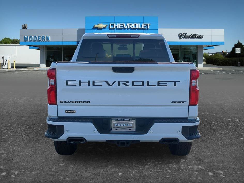 Used 2025 Summit White Chevrolet RST image 4