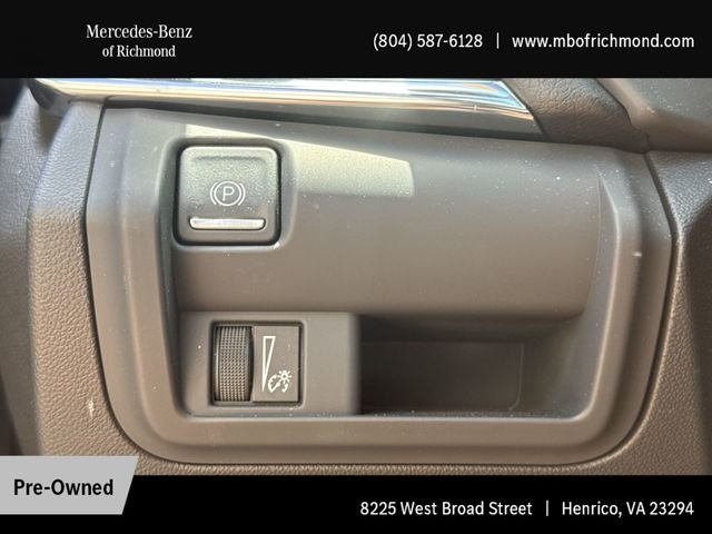 Used 2025 Silver Cadillac Premium Luxury image 19
