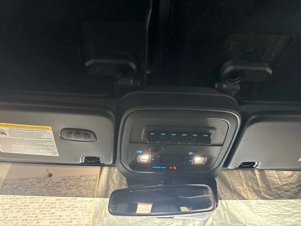 Used 2024 White Ford Wildtrak image 23
