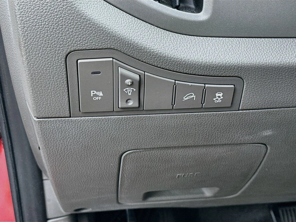 Used 2012 Red Kia LX image 10