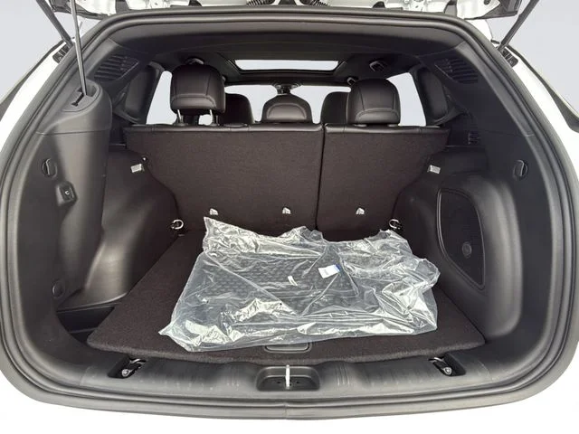 New 2026 White Jeep Trailhawk image 11
