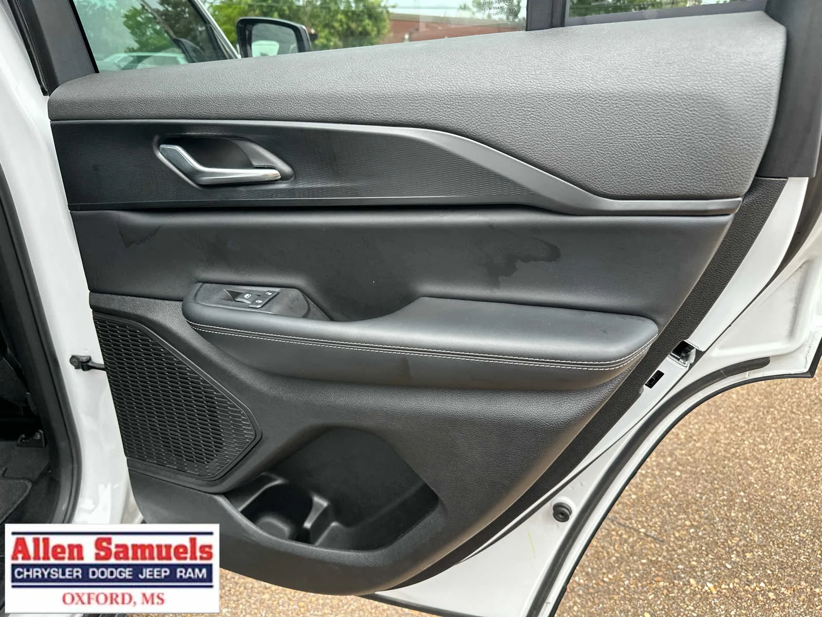 Used 2025 Bright White Clearcoat Jeep Altitude image 40