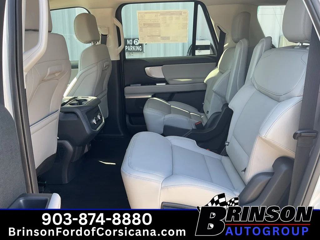 New 2027 Star White Metallic Tri-Coat Ford MAX Active image 8
