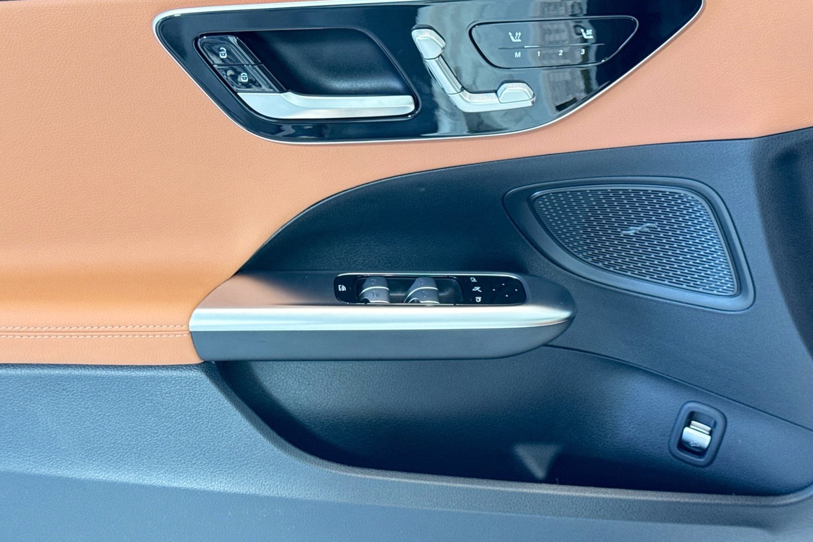 New 2026 Polar White Mercedes-Benz C 300 image 16