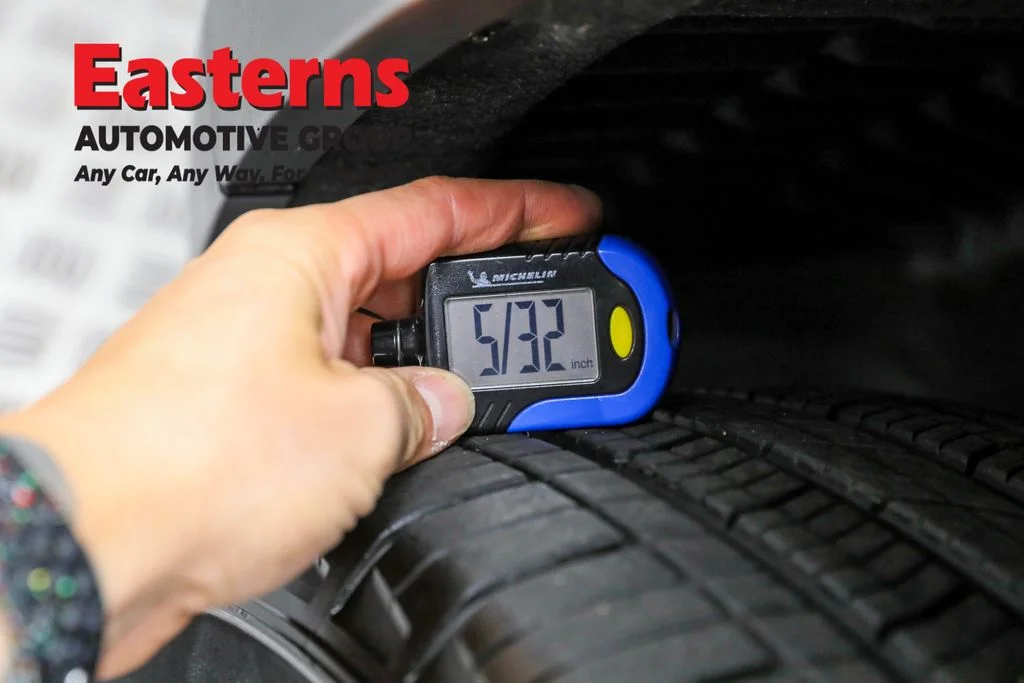 Used 2023 Gray Jeep Laredo image 29