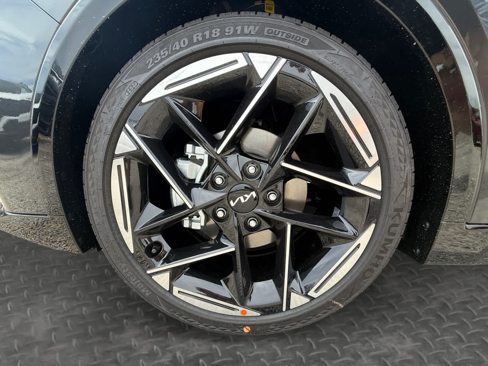 New 2026 Interstellar Gray Kia GT-Line image 9